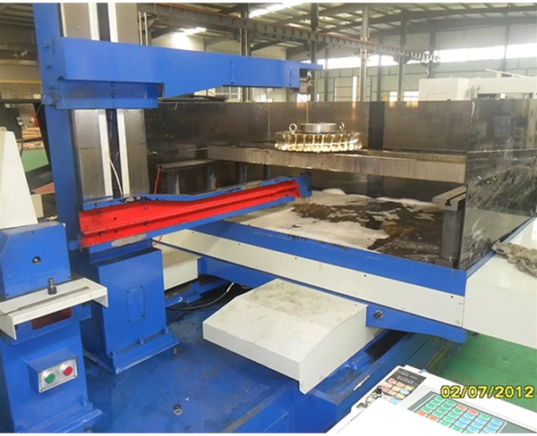 大型數(shù)控線切割，最大加工1米，承重4噸